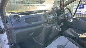 Vauxhall vivaro bi turbo - 14