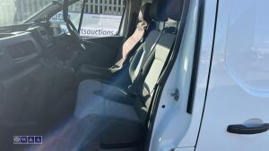 Vauxhall vivaro bi turbo - 16