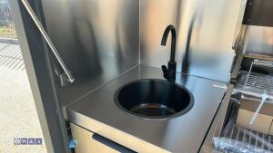 Out door kitchen - 19