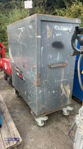 ARMORGARD TUFFBANK wheeled (large) - 5
