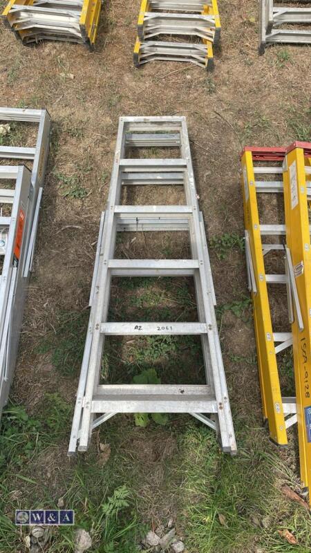 2 x aluminium stepladders
