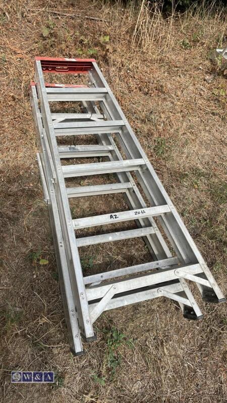 2 x aluminium stepladders