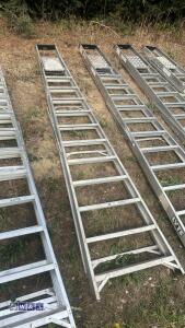 Aluminium stepladder (large) - 2