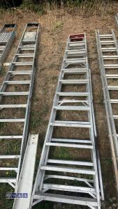 2 x aluminium stepladders (large) - 2