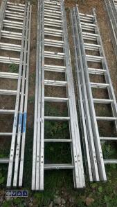 Aluminium triple extendable ladder - 2