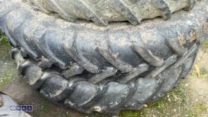 Set of rowcrop wheels & tyres (2 x 12.4R36 XM25 & 2 x 13.6R48) - 2