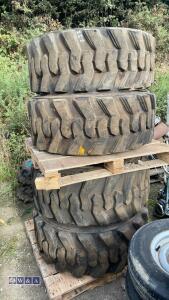 Set of wheels & tyres (15-19.5)