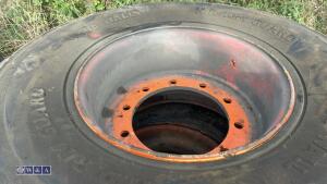 Set of wheels & tyres (15-19.5) - 2
