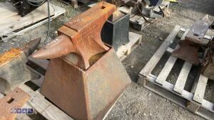 Anvil & stand - 4