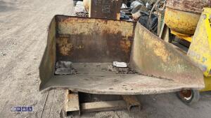 Tipping skip to suit forklift - 5