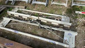 2 x NO MORE PROPS wall system - 3