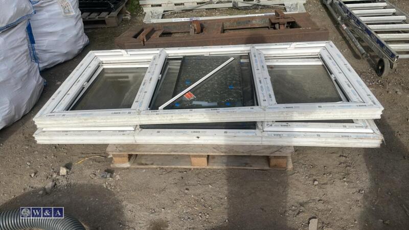 2 x windows (approx 2750 x 1050)