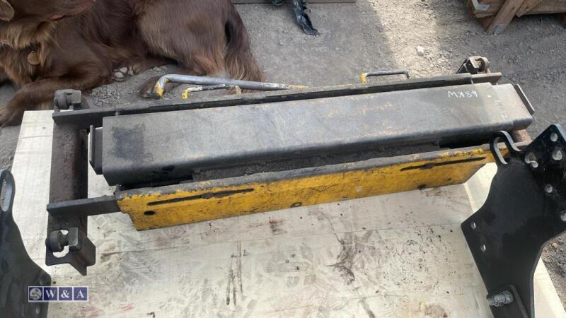 Pit jacking beam