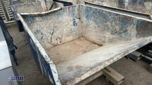 Forklift tipping skip - 3