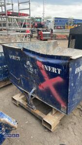 Forklift tipping skip - 6