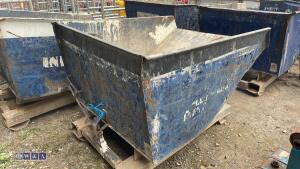 Forklift tipping skip - 6
