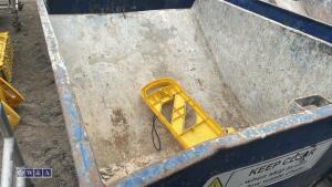 Forklift tipping skip - 4