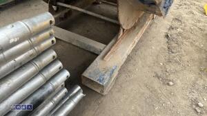 Forklift tipping skip - 6