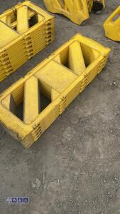 RUBBERMAID safety barrier - 2