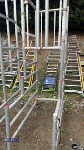 Aluminium work podium