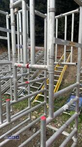 Aluminium work podium - 2