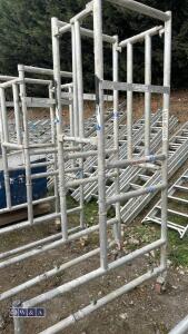Aluminium work podium