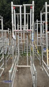 Aluminium work podium