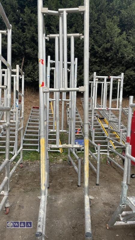 Aluminium work podium