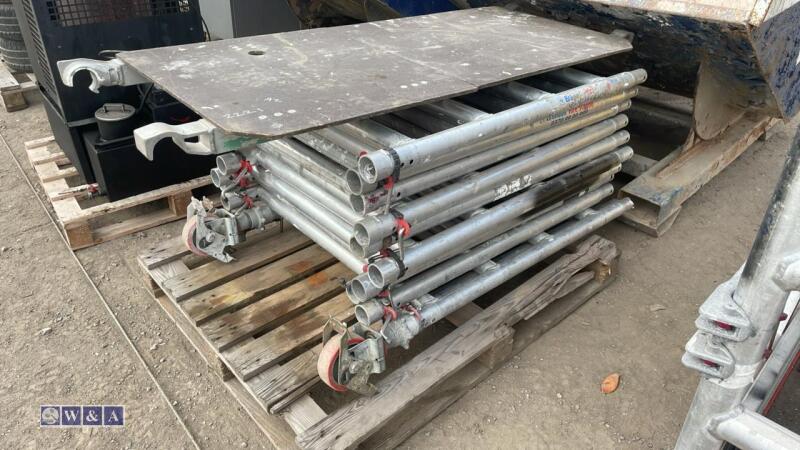 Aluminium scaffold tower
