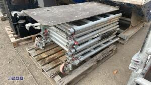 Aluminium scaffold tower