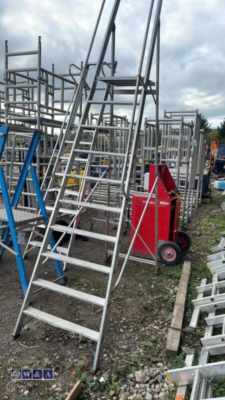 Aluminium stepladder (large)
