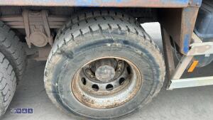 Mercedes 3240 8x 4 tipper - 10