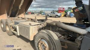Mercedes 3240 8x 4 tipper - 22