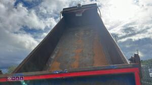 Mercedes 3240 8x 4 tipper - 24