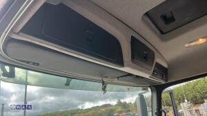 Mercedes 3240 8x 4 tipper - 28