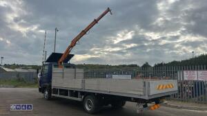 Mercedes 814 flat bed c/w hydraulic crane - 3