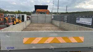 Mercedes 814 flat bed c/w hydraulic crane - 12