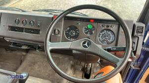 Mercedes 814 flat bed c/w hydraulic crane - 22