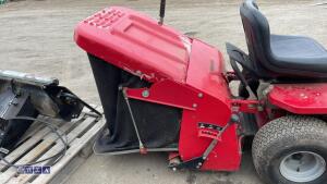 COUNTAX C600H petrol ride on mower c/w COUNTAX C600H scarifier & 2 drive belts - 9