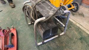 990 - 4
