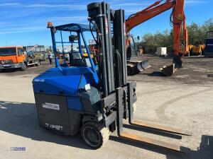 2021 COMBILIFT CBE4000 electric forklift c/w side shift and fork positioners - 3