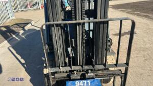 2012 Toyota 25 battery forklift c/w charger - 10