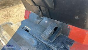 2012 Toyota 25 battery forklift c/w charger - 18