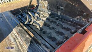 2012 Toyota 25 battery forklift c/w charger - 20