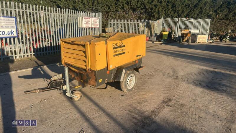 Atlas copco xas67 fast tow compressor