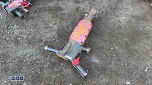 Pneumatic breaker - 4