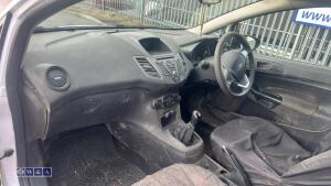 Ford fiesta van - 14