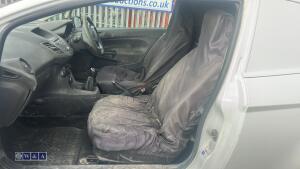 Ford fiesta van - 15