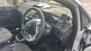 Ford fiesta van - 19
