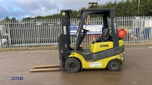 Clark gas forklift - 2
